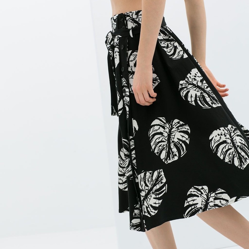 Zara Leaf Printed Midi Flare Skirt